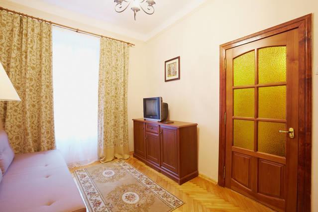 Pylnykarska 6 Apartment Lviv Exterior photo